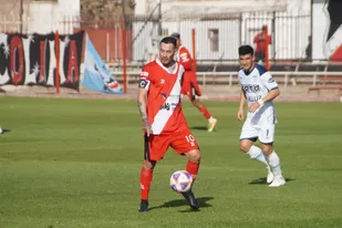 Nacional, Maipú 3- Tristán Suarez 2