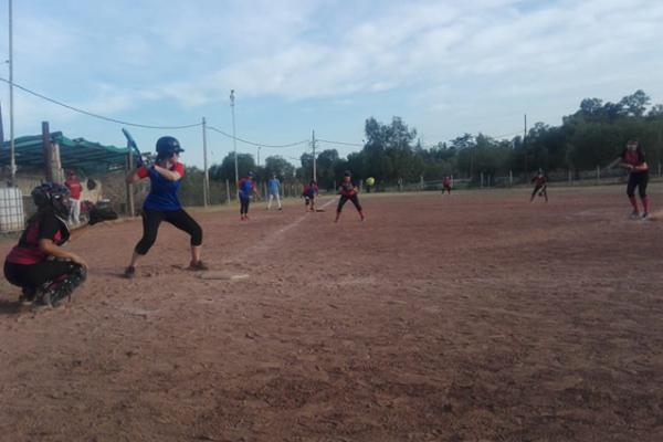 Softbol, Mendoza