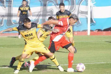 El Nacional, Maipú 2- Mitre 1