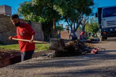 Las Heras, intensifican trabajos de higiene urbana 4