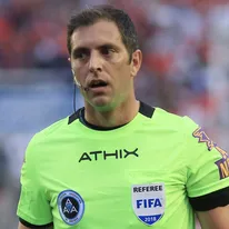 Fernando Echenique, polémico arbitraje