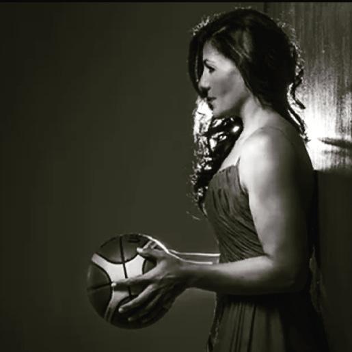 Basquetbol femenino, Carolina Sanchez