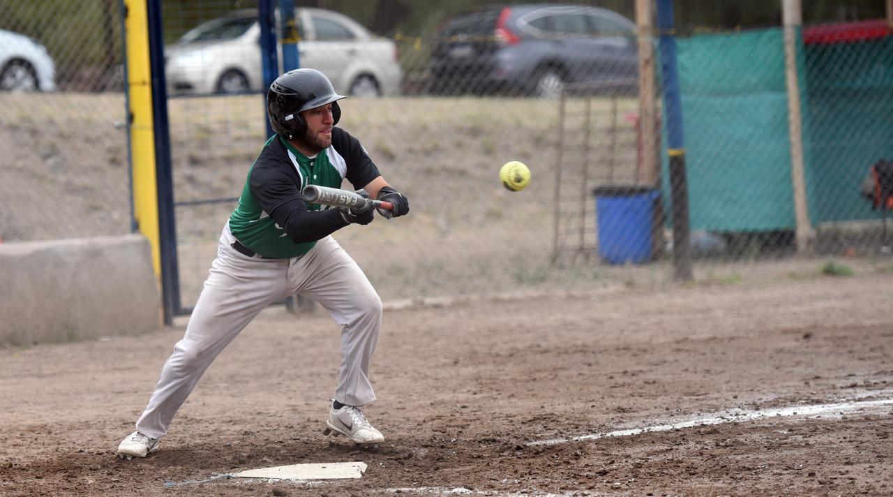 Softbol, 3 juegos en los diamantes