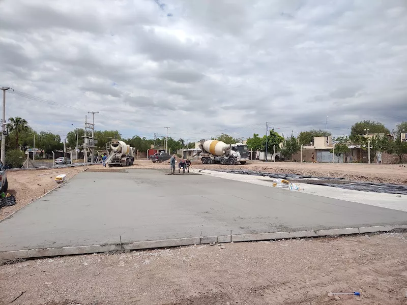 plaza barrio bicentenario godoy cruz ok 4