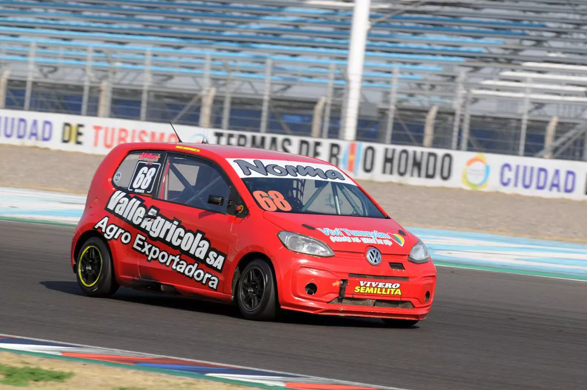 Turismo Pista, Clase 2, Maxi Martinez