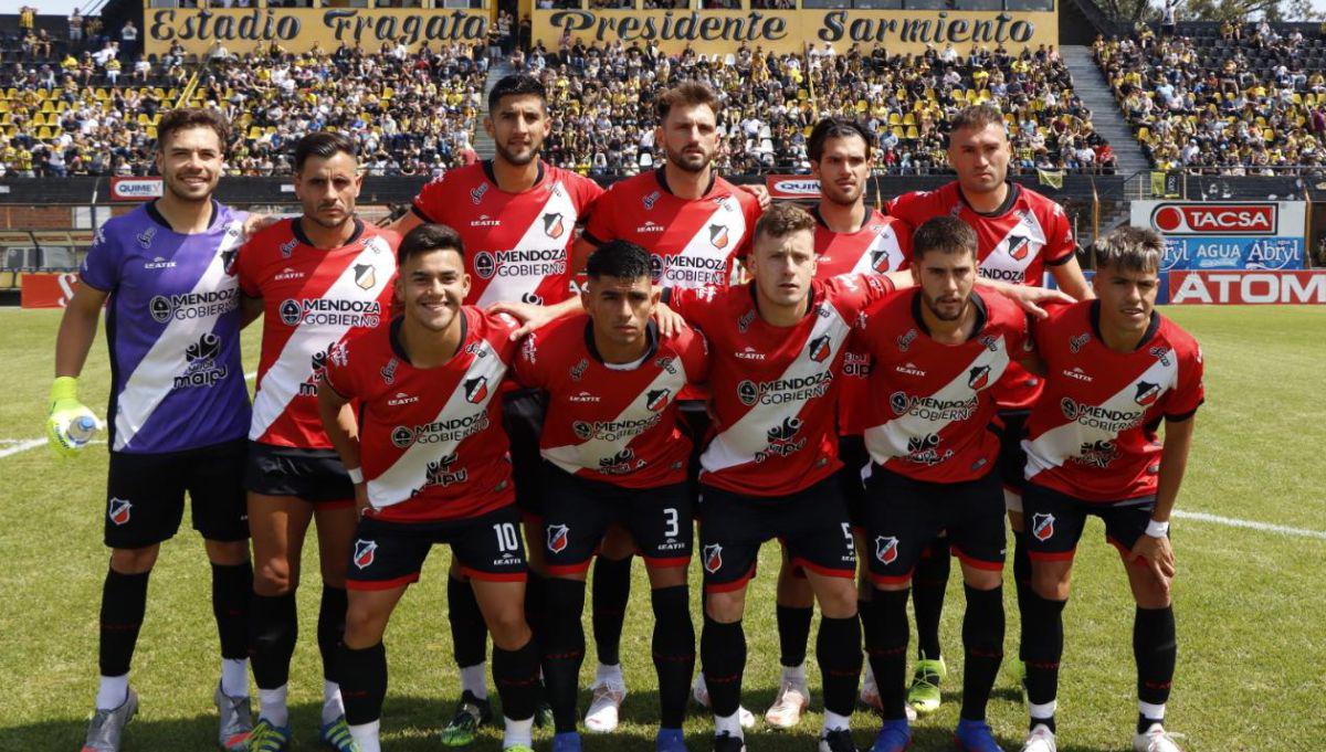 Deportivo Maipú, cancha de Almirante Brown