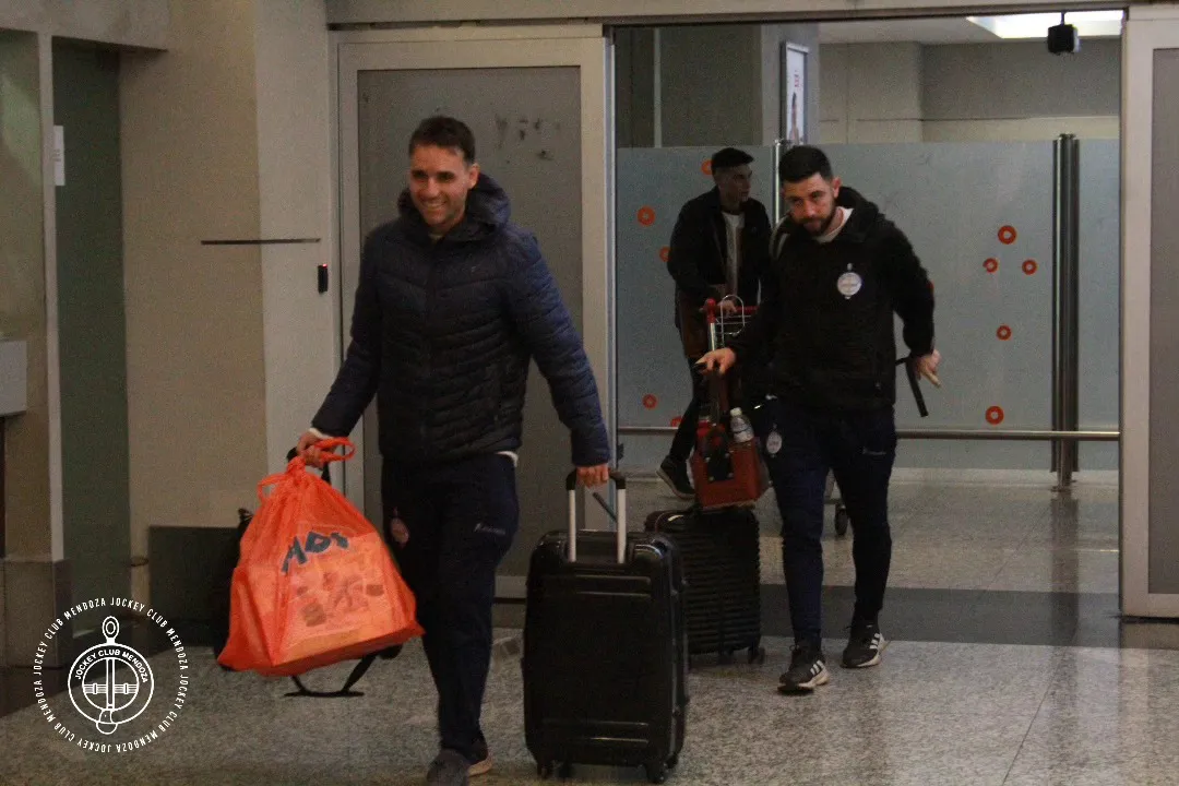 Futsa, Jockey, regreso triunfal