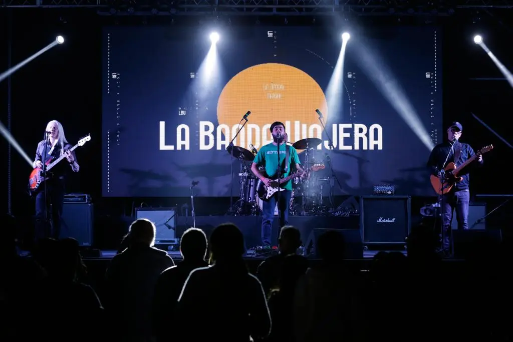 Las Heras, Banda   viajera