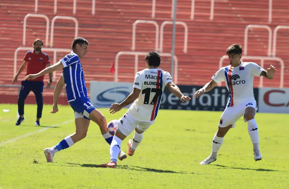 AFA, Godoy Cruz 1- Tigre 1