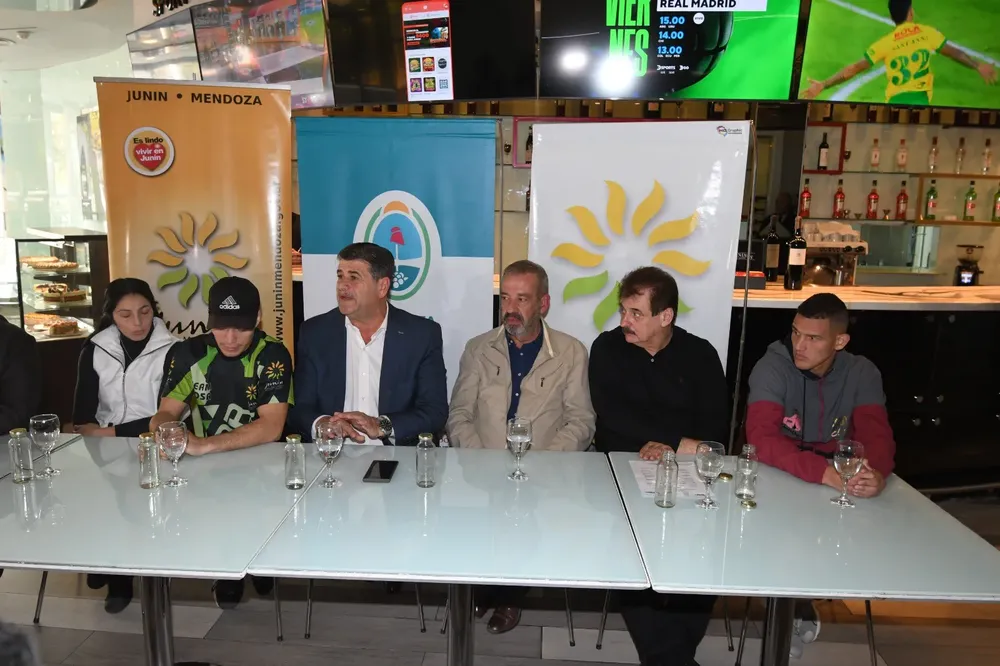 Boxeo, presentación en el Casino