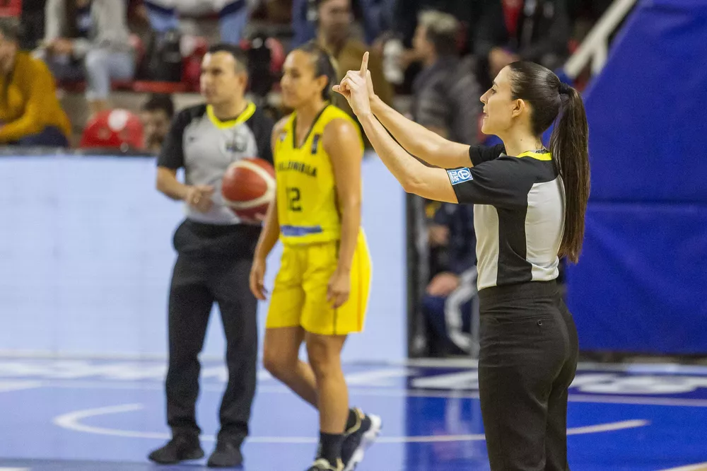 Basquet, Romina Morales Ibarra, arbitra puntana