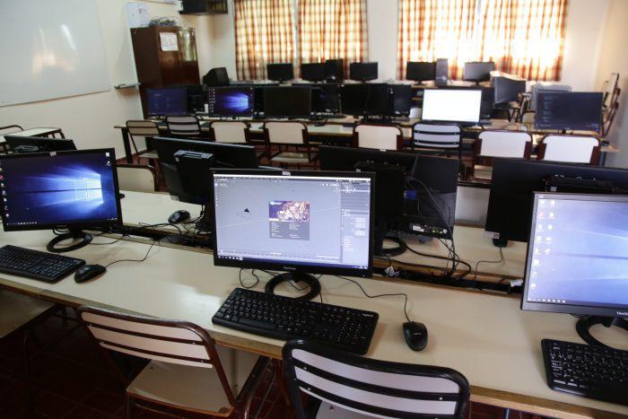 computadoras escuela digital