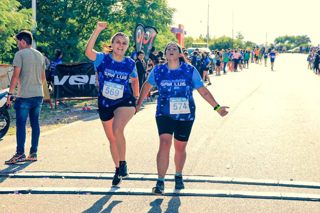 Atletismo, Media Maratón San Luis, Luisa Páez entre las mujeres