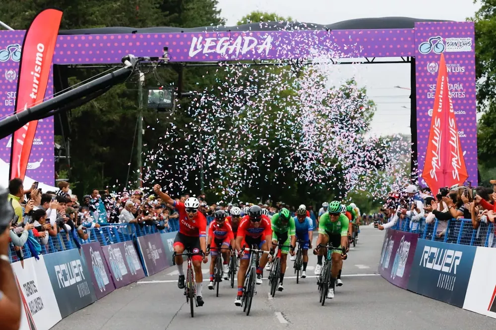 Vuelta del Porvenir, 1ra etapa para el chileno Quintana