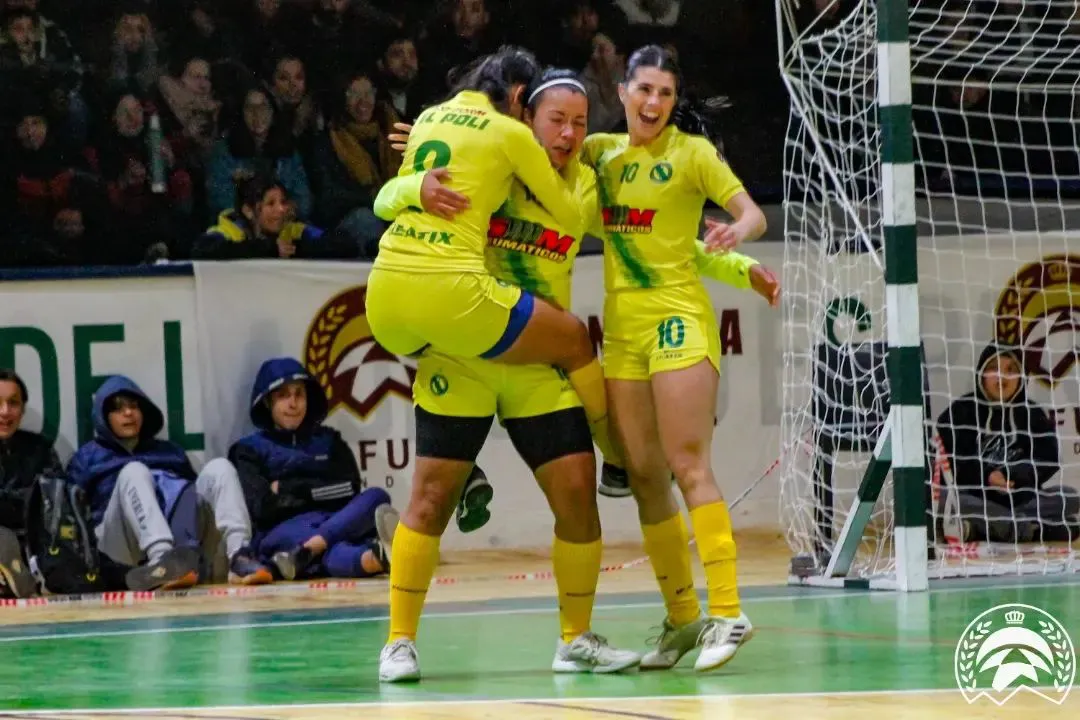 Futsal, El Poli tricampeón femenino