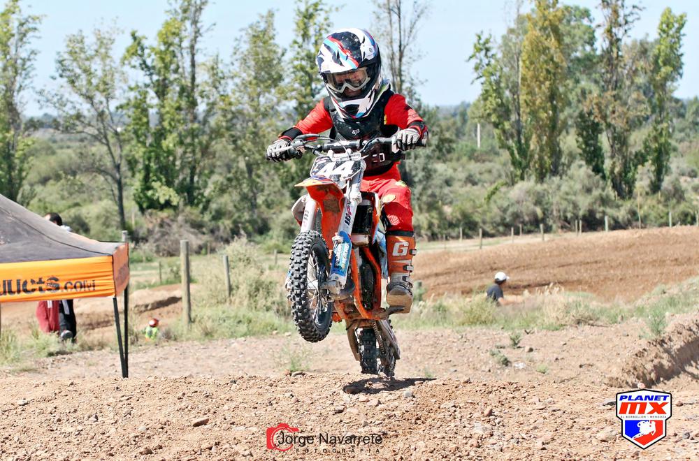 Motocross, Valentino Corral