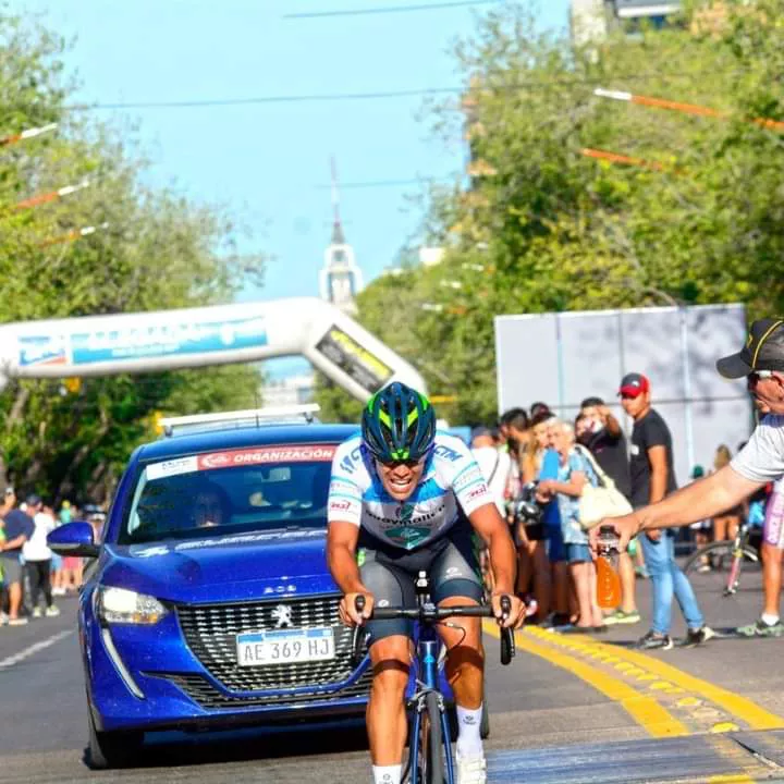 Ciclismo, lider Iván Escudero