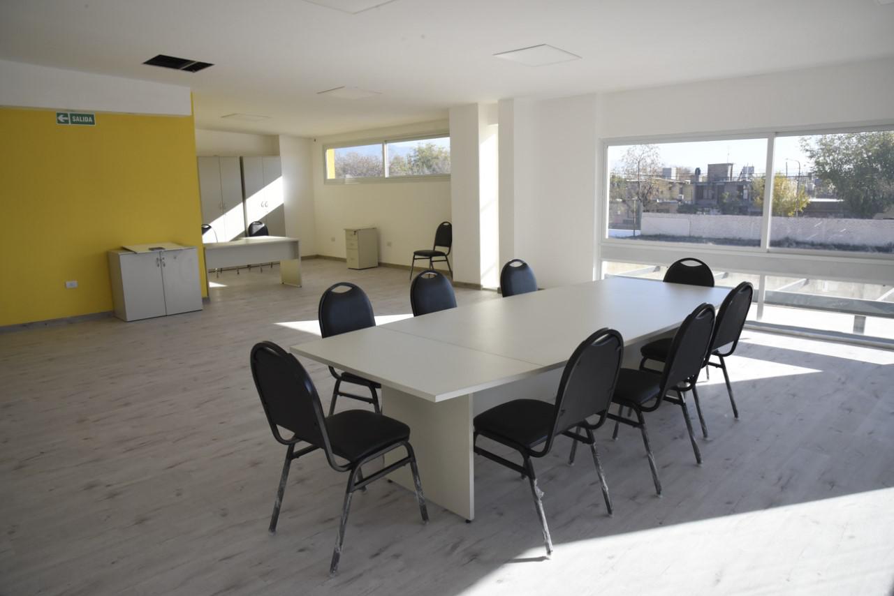 El nuevo poliportivo Poliguay