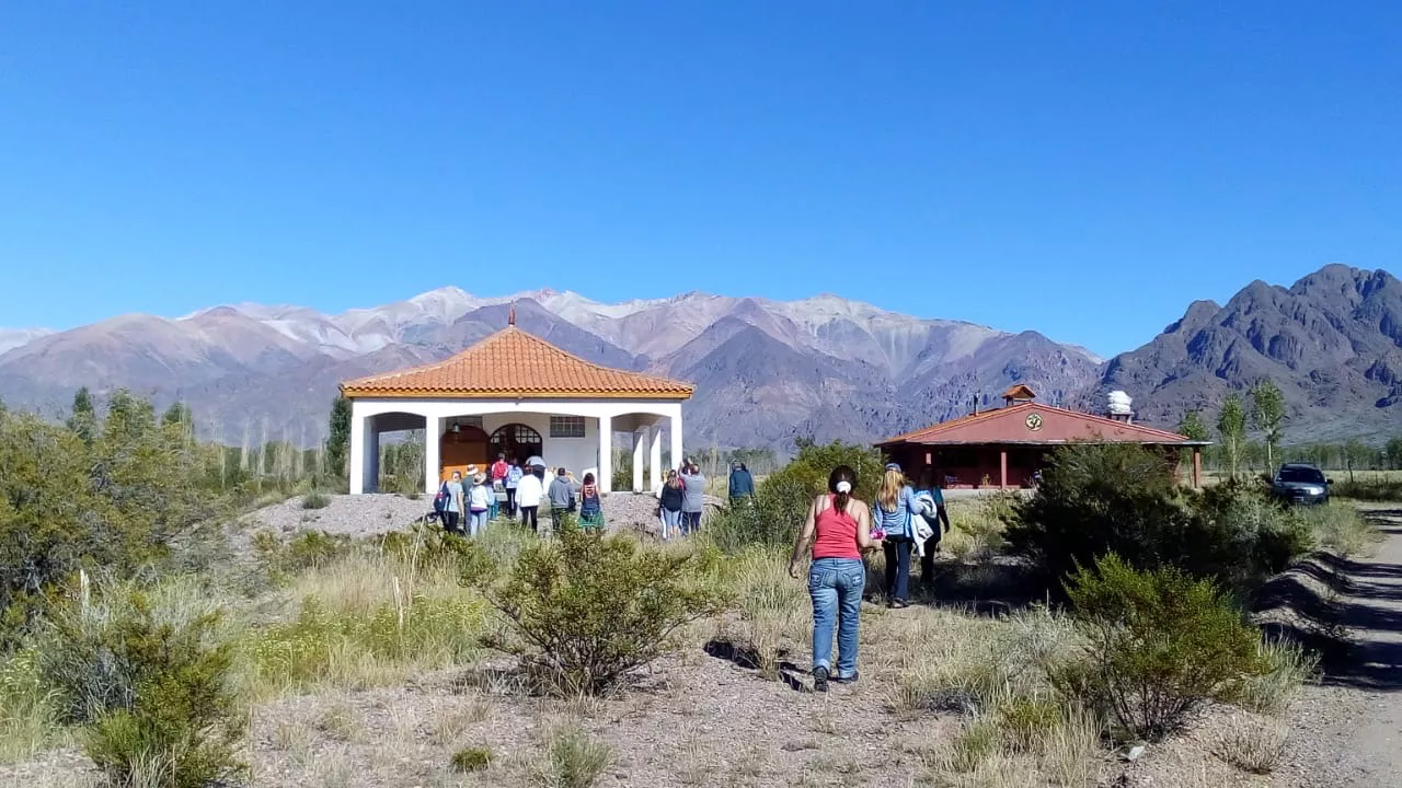 Templo de la Divina Madre en San Alberto Uspallata