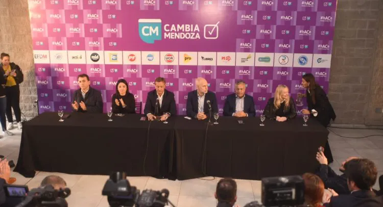 cambia-mendoza-presentacion-frente-2023-4-750x406