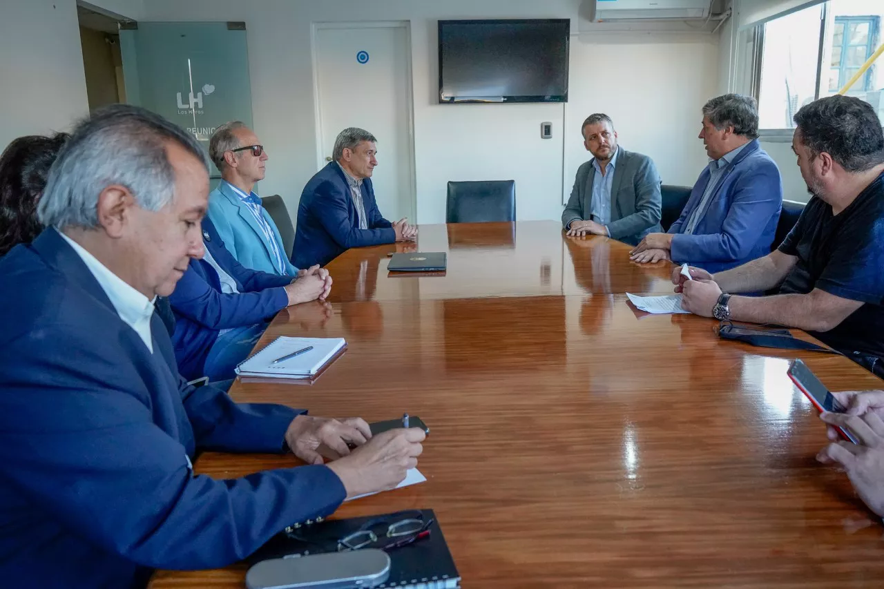 Las Heras, Daniel Orozco intendente, Juan Pablo Carrique titular del MID