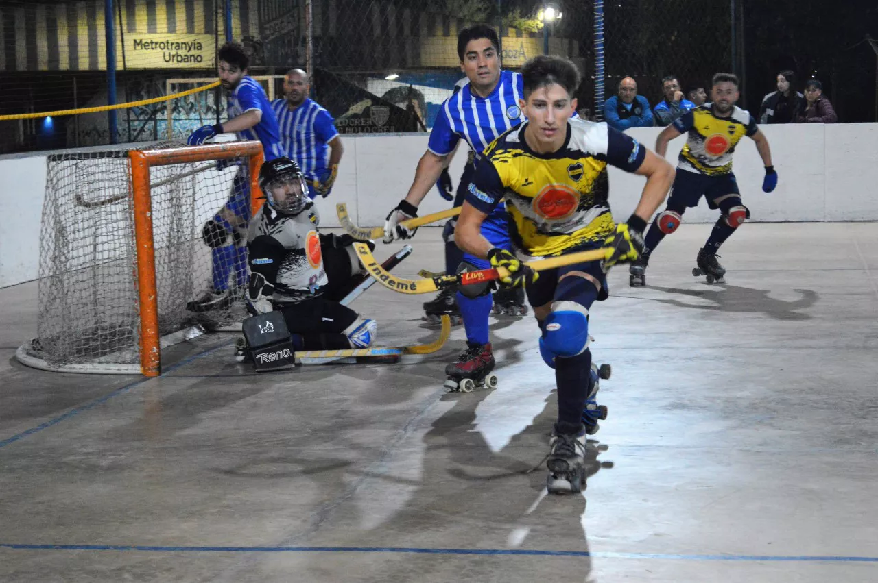 Hockey Patin, G. Cruz 4- Bernardino Riv. 9
