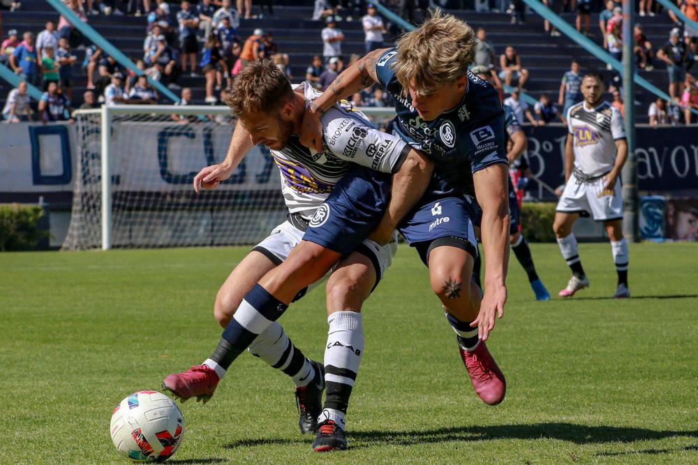 Primera Nacional, Independiente Rivadavia 2- All Boys 2