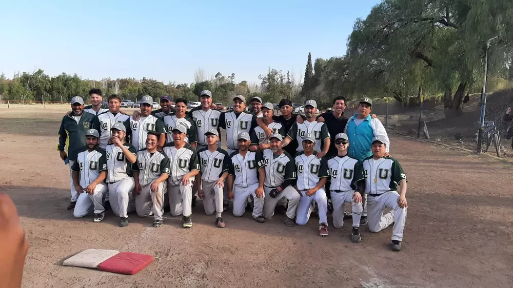 Softbol, UNCuyo campeón