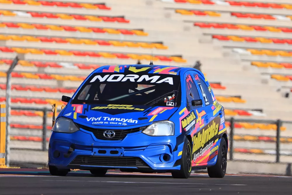 Autos, clase 2, Maxi Martinez