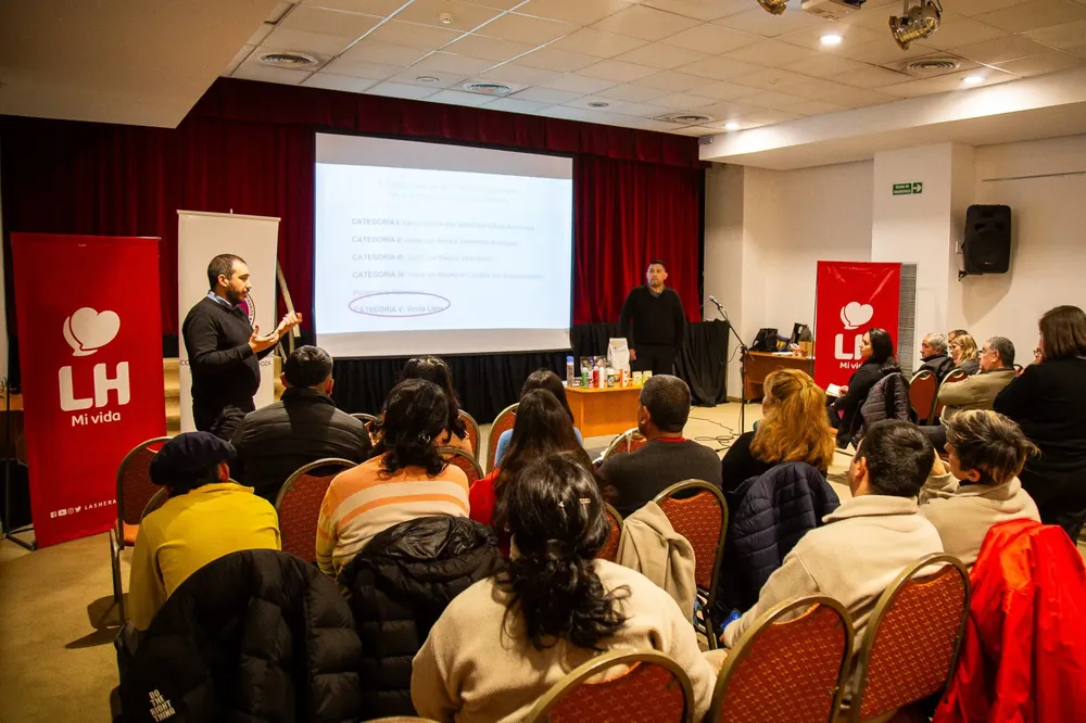 Las Heras, charla informativa