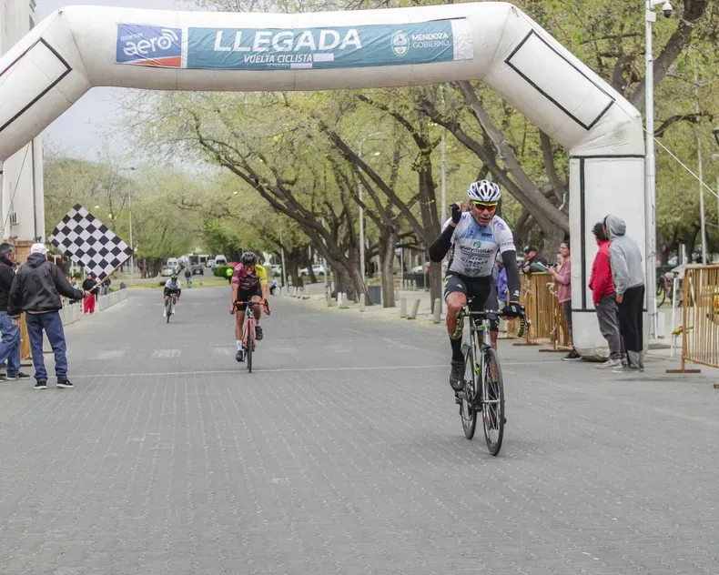 Ciclismo, 1ra etapa Chilecito