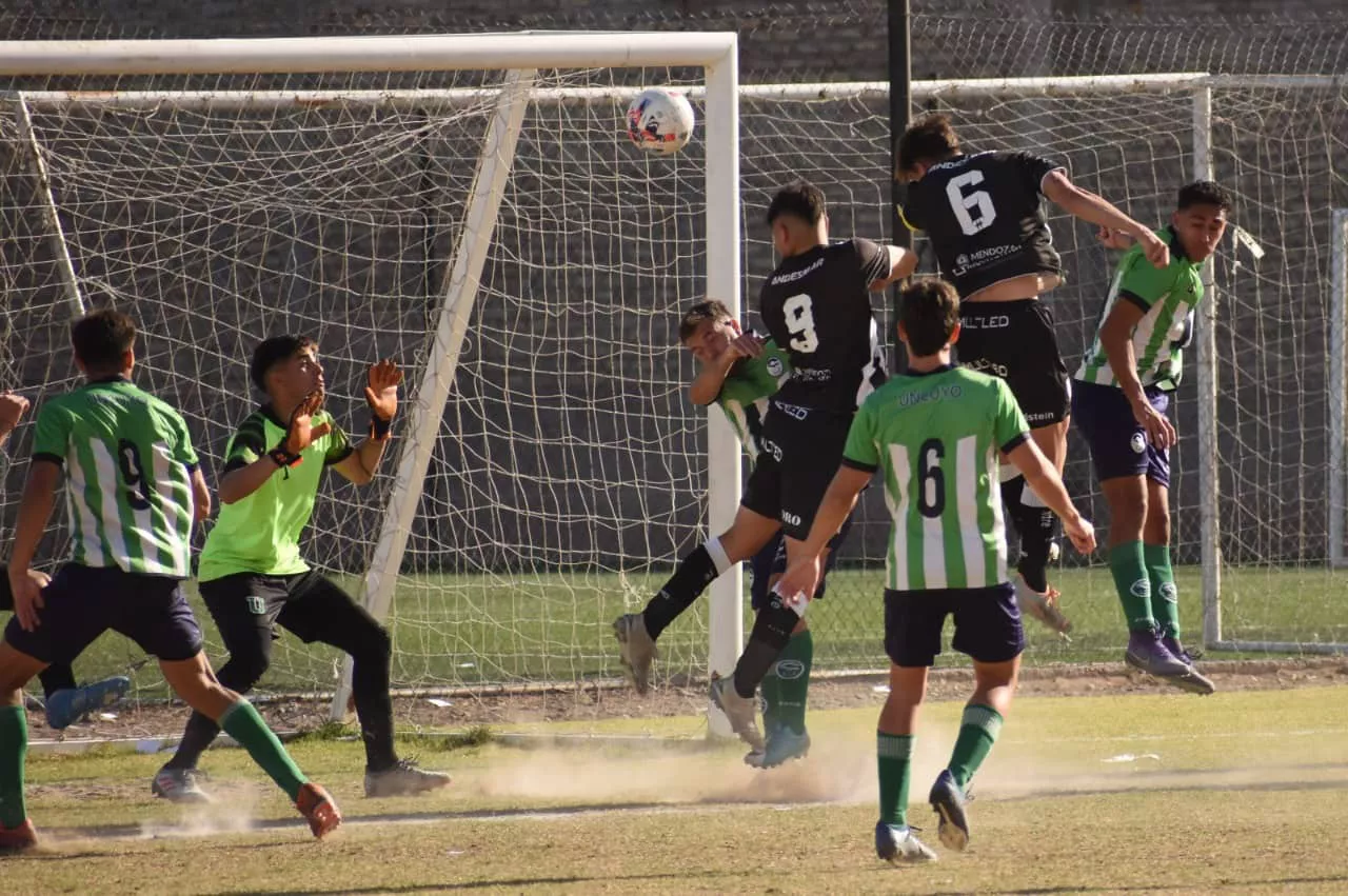Liga Mendocina, Gimnasia 2- U. N. Cuyo 0