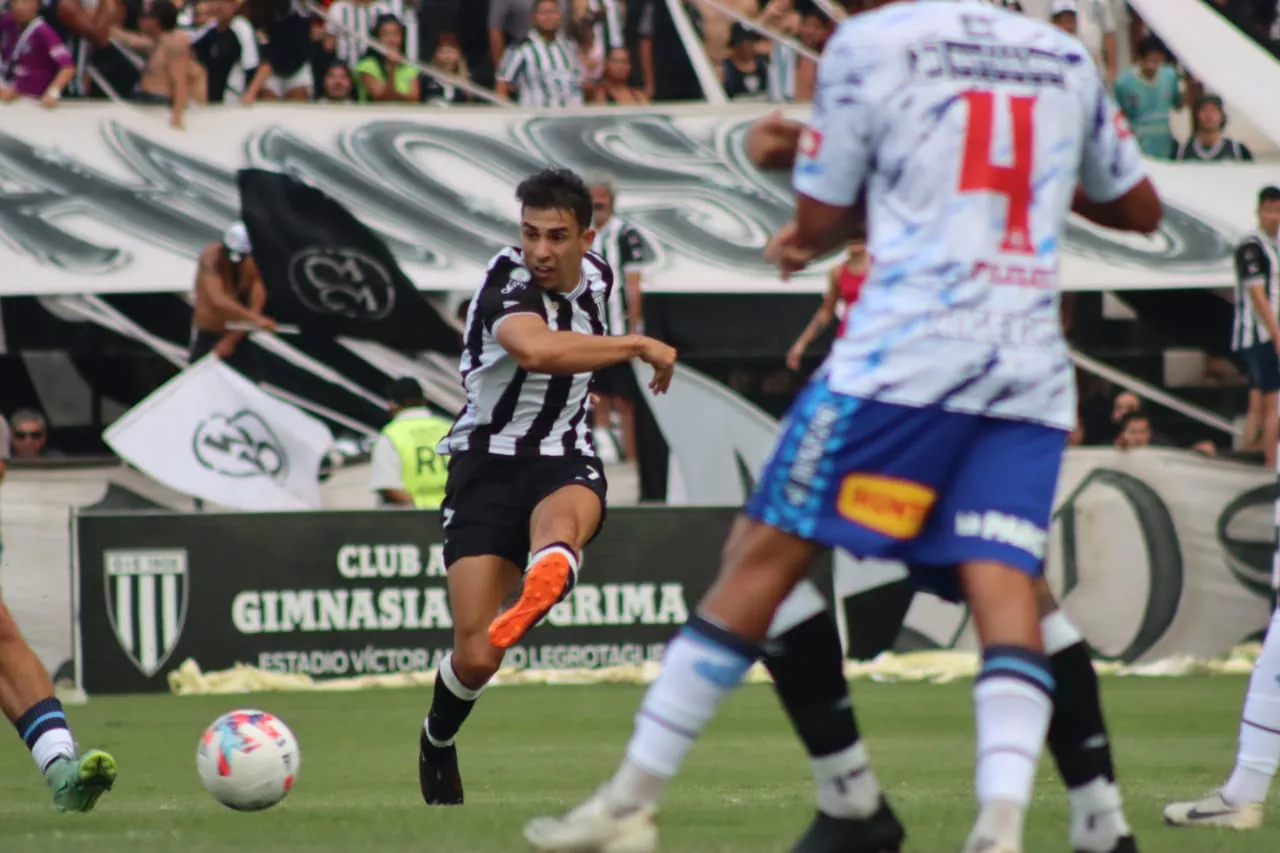 Ascenso, Gimnasia 3- San Telmo 0, DT que debuta gana