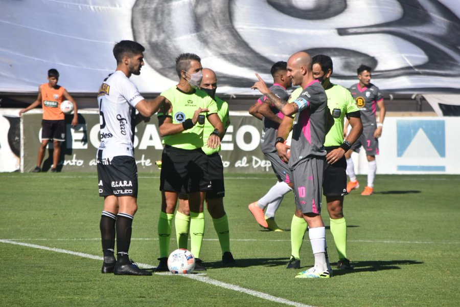 Gimnasia Mza venciò a Estudiantes Bs As 3 a 1