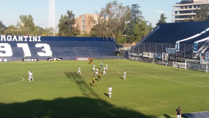 Futbol, ganó Independiente y es puntero