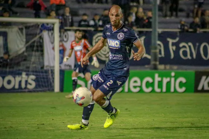 Ascenso, Independiente Rivadavia 3- Defensores de Belgrano 1