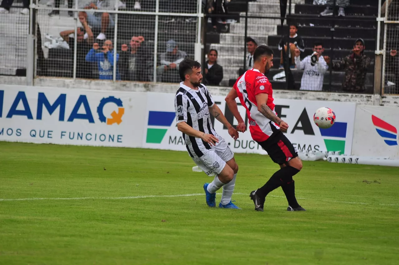 Ascenso, Chaco For Ever 2- Maipú 2