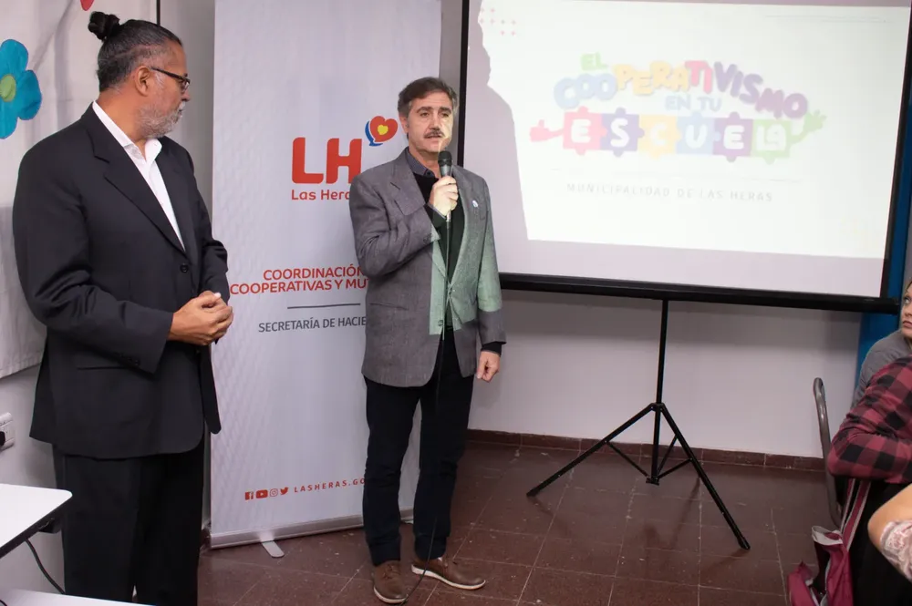 Las Heras, convenio cooperativo