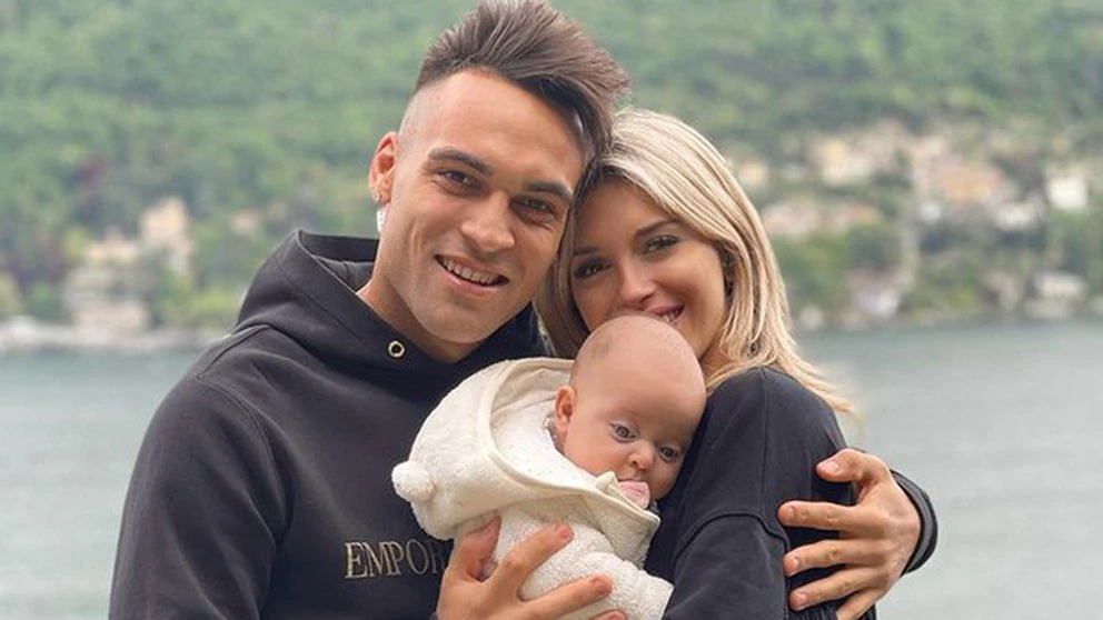 Notti, Lautaro Martinez, Agustina Gandolfo y la beba de ambos