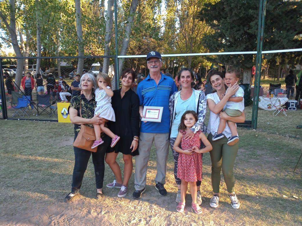 Sóftbol, Ricardo Aznar y familia