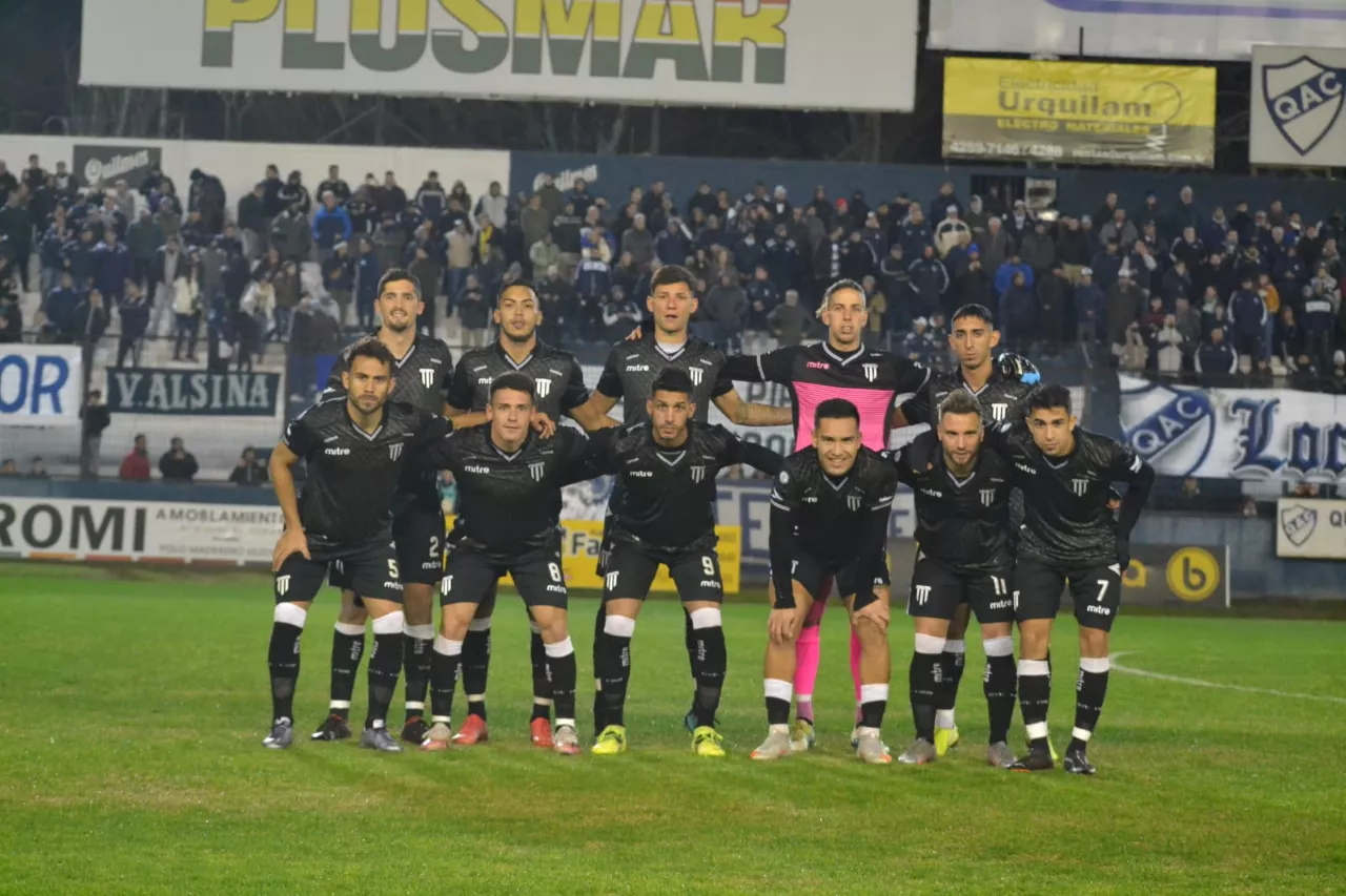 Ascenso, Gimnasia (Mza) cancha de Quilmes