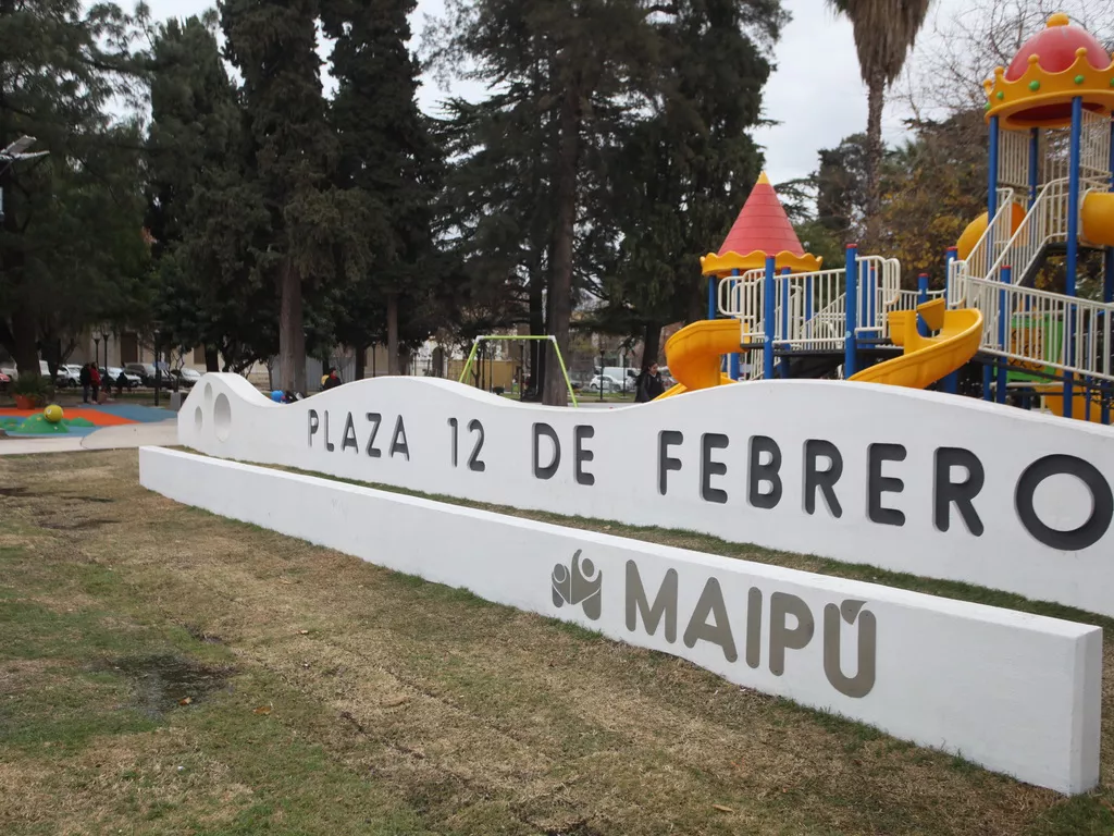 1655832105977Plaza 12 de Febrero - Maipu (5)