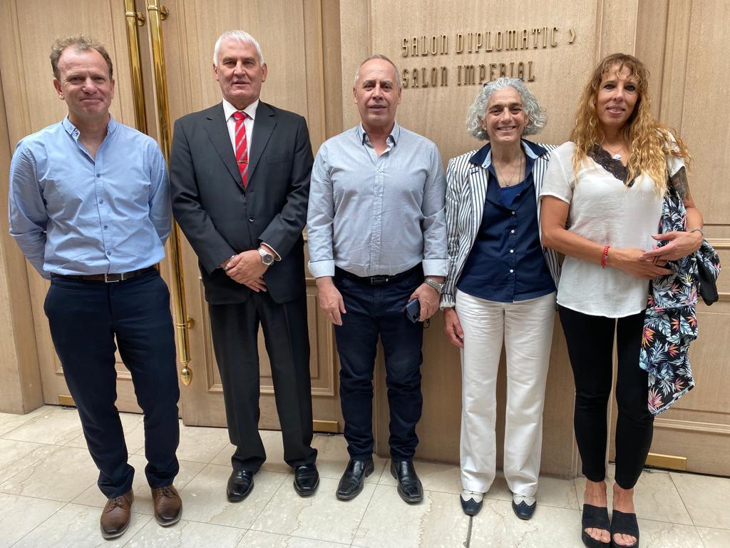 Enrique Eiras, Daniel Marcellini, Antonio Velazco, Beatriz Barbera y Viviana Barzarelli.