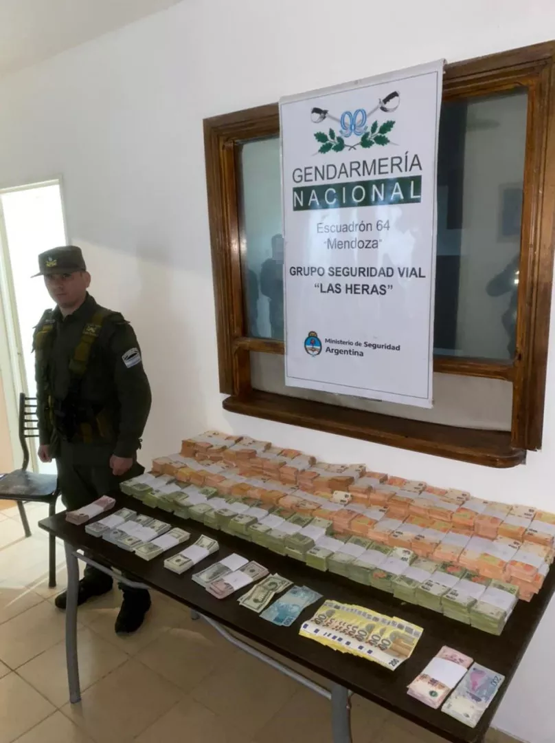 divisas_y_moneda_nacional_mendoza_3