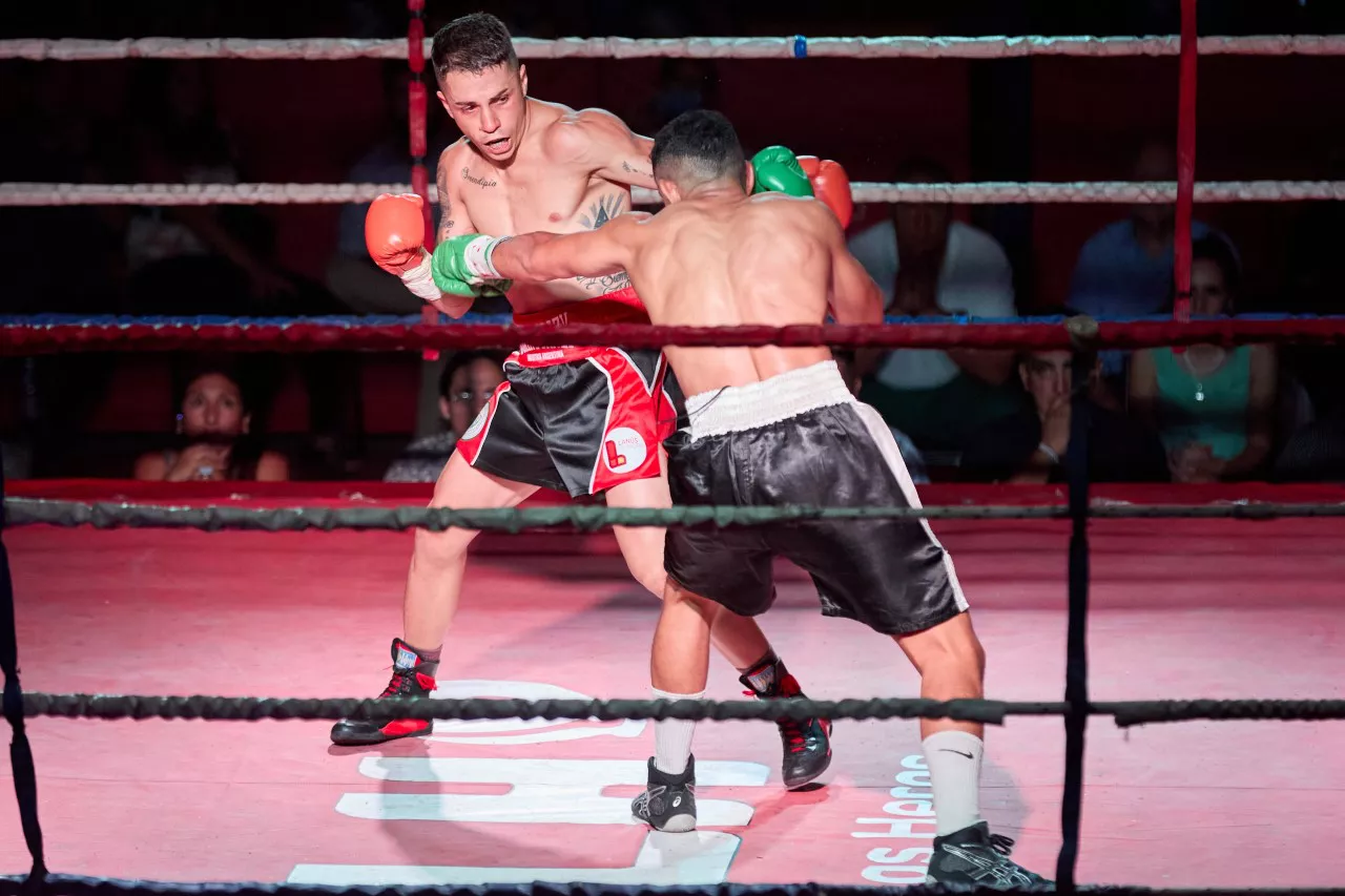 Las Heras, boxeo solidario en el Polimeni