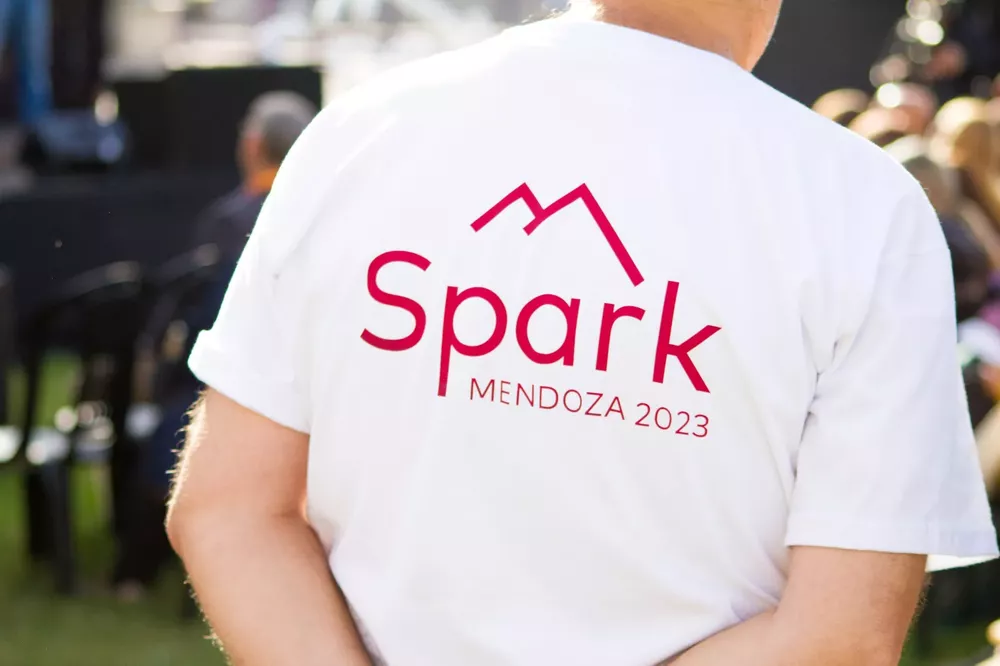 Spark Mendoza 1