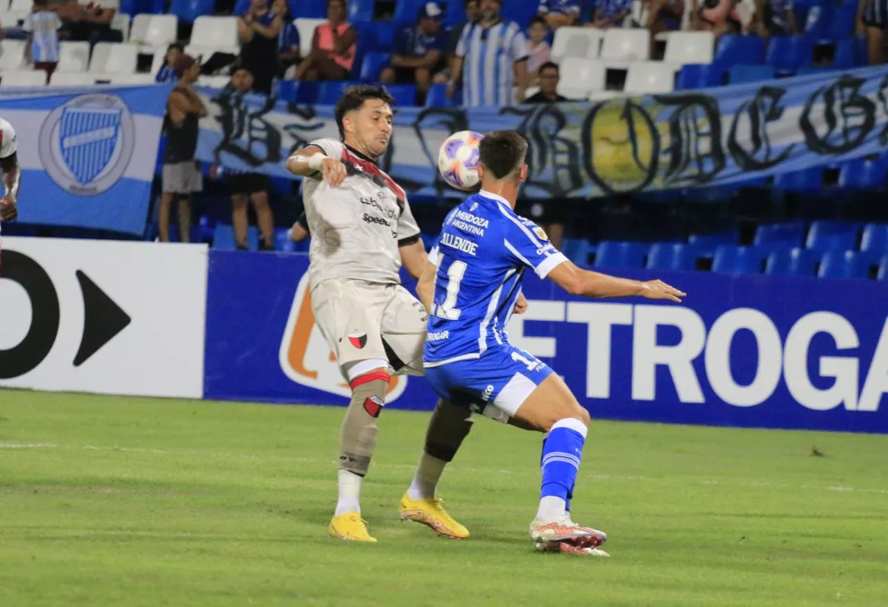 Liga Profesional, el Tomba puntero