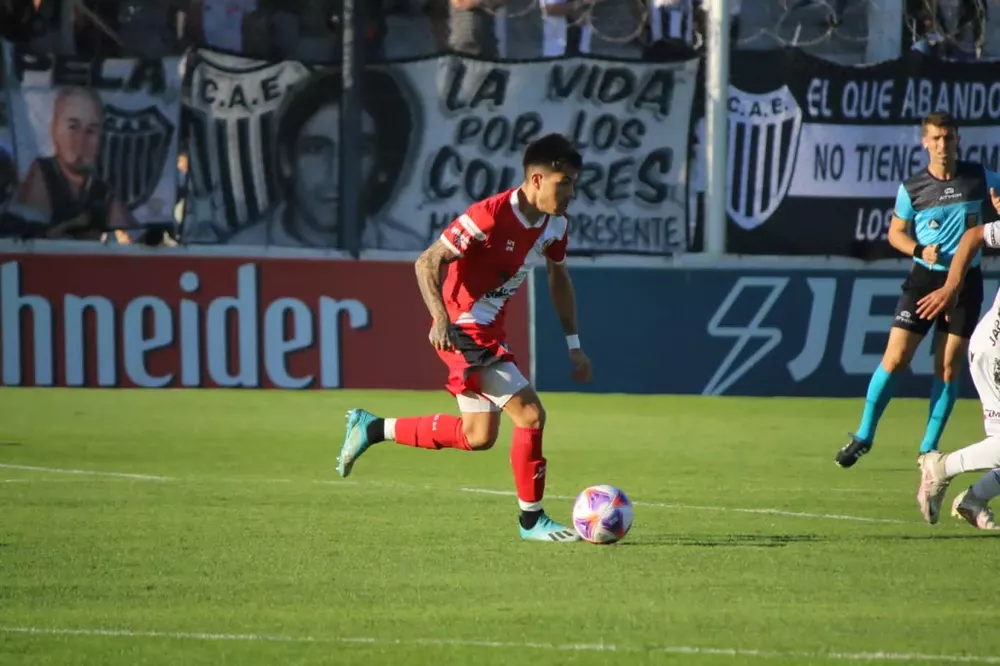 Nacional, Estudiantes Bs As 0- Maipú 0