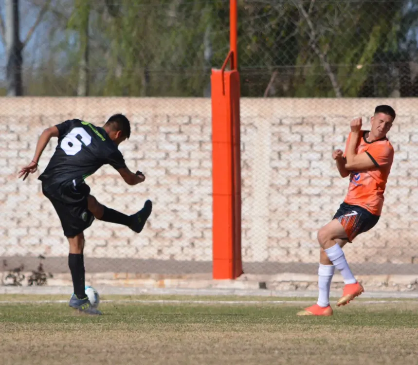 Liga Mendocina, Rivadavia, Universitario
