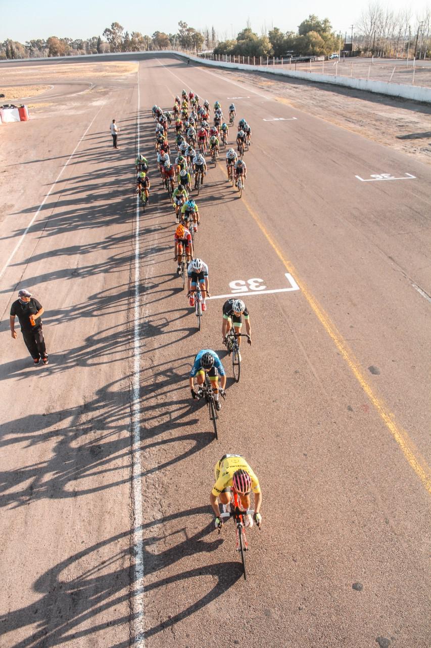 Ciclismo, Leo Cobarrubia en el Jorge Angel Pena